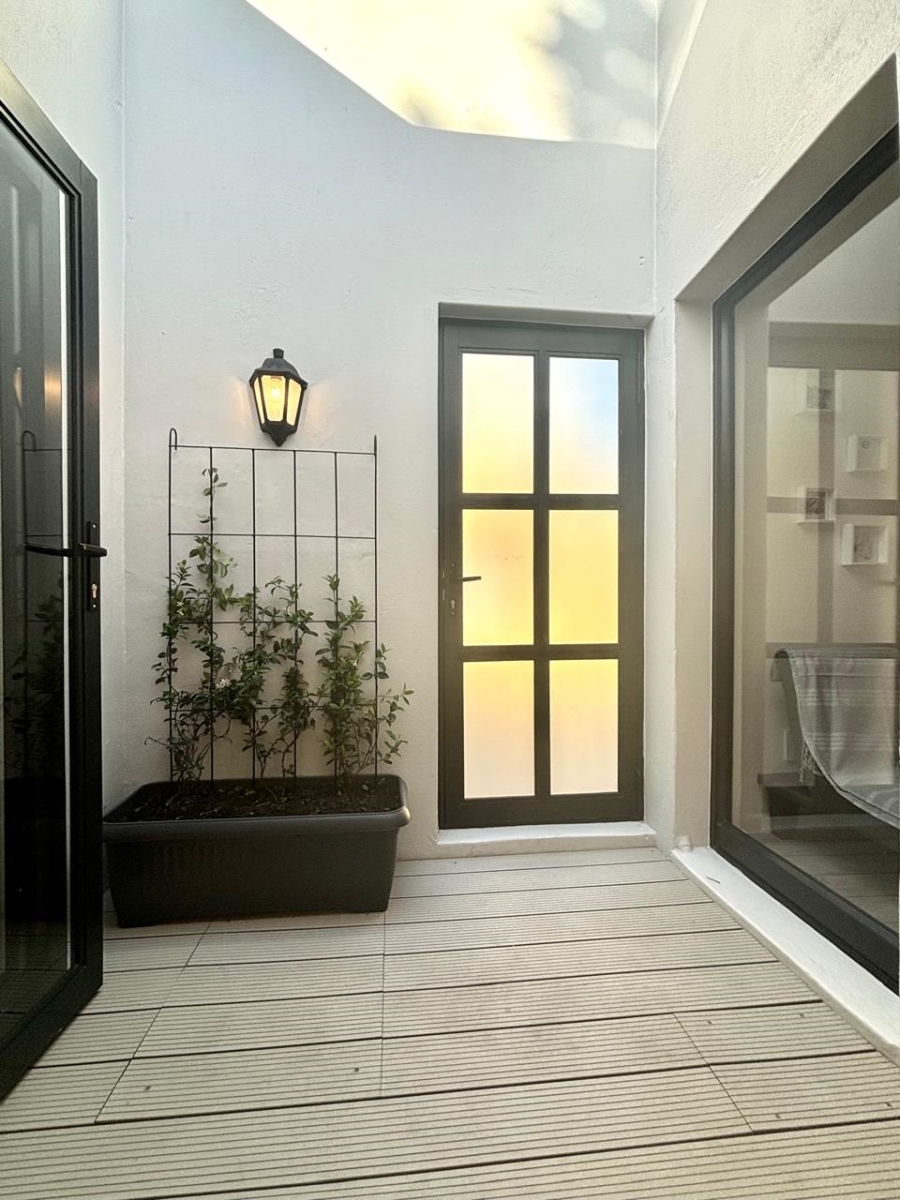 1 Bedroom Property for Sale in Gardens Western Cape